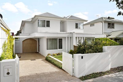 /international/au/1-holyrood-avenue-strathmore-vic-152691140/