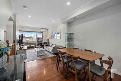 /international/au/4-638-old-cleveland-road-camp-hill-qld-152535012/