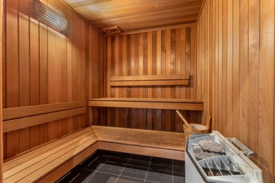 /international/au/10-12-oakview-circuit-brookwater-qld-148264756/