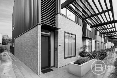 /international/au/8-116-glass-street-essendon-vic-151270228/