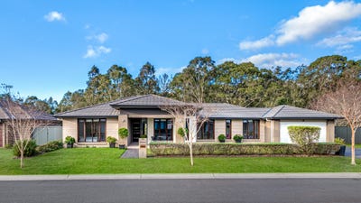 /international/au/14-o-meally-place-harrington-park-nsw-148385644/