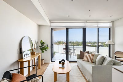 /international/au/805-2-regent-street-petersham-nsw-151025212/