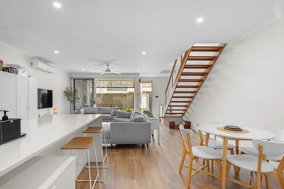 /international/au/282-1-vue-boulevard-robina-qld-151487796/