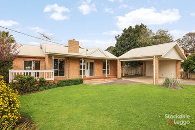 /international/au/7-hartley-street-cowes-vic-152554132/
