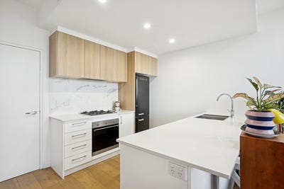 /international/au/103-4-springwood-lane-springwood-nsw-148625764/