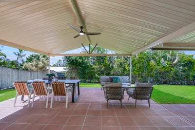 /international/au/19-harans-street-jamboree-heights-qld-152347476/