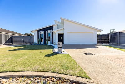 /international/au/15-eros-court-ooralea-qld-151316808/