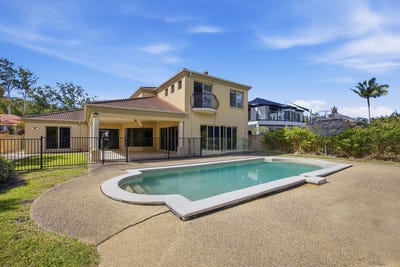 /international/au/92-arun-drive-arundel-qld-151531356/