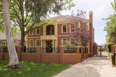 /international/au/68-webster-street-nedlands-wa-152648544/