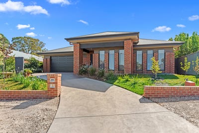 /international/au/10-hampshire-place-strathfieldsaye-vic-150967520/