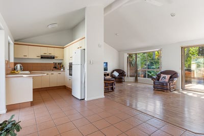 /international/au/1-2-hazelwood-close-suffolk-park-nsw-151443128/