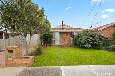 /international/au/7-hyde-court-altona-meadows-vic-145483088/