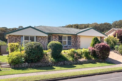 /international/au/14-spinnaker-ridge-way-belmont-nsw-152520712/