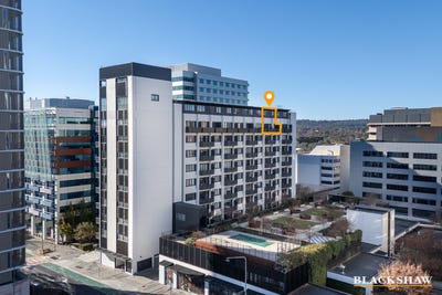 /international/au/809-35-furzer-street-phillip-act-151454936/