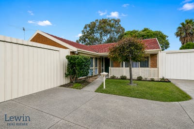 /international/au/12-1-johanna-court-dingley-village-vic-151434056/