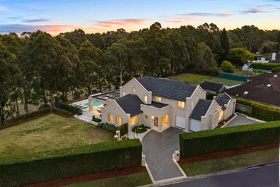 /international/au/4-the-greenway-duffys-forest-nsw-152385584/