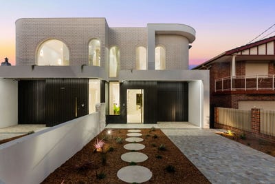 /international/au/238-woniora-road-blakehurst-nsw-151041976/