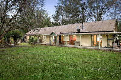 /international/au/550-healesville-kinglake-road-chum-creek-vic-148395464/