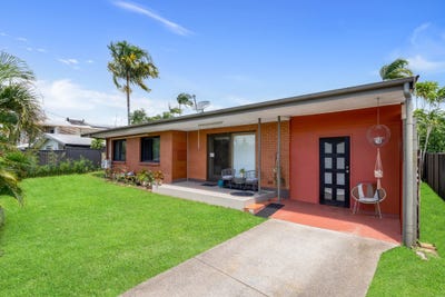 /international/au/261-aumuller-street-westcourt-qld-150809884/