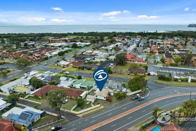 /international/au/61-manning-street-tuncurry-nsw-151089600/