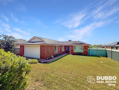 /international/au/5-cypress-point-drive-dubbo-nsw-152453756/