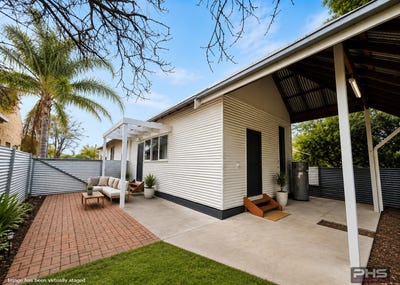 /international/au/92-victoria-street-kerang-vic-151558284/