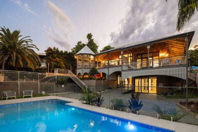 /international/au/32-tristania-drive-bardon-qld-150680632/