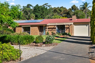 /international/au/4-redbank-close-happy-valley-sa-152626796/