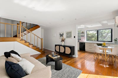 /international/au/2-1a-view-street-pascoe-vale-vic-152623240/