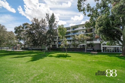 /international/au/98-271-selby-street-churchlands-wa-152327652/