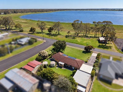 /international/au/97-lake-street-edenhope-vic-152583508/