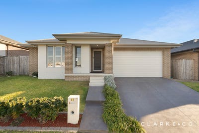 /international/au/41-friarbird-ridge-aberglasslyn-nsw-148557968/