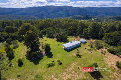 /international/au/off-thunderbolts-way-mares-run-via-gloucester-nsw-700405036/