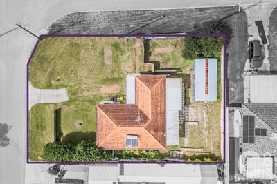 /international/au/38-kirkland-way-parmelia-wa-152229480/