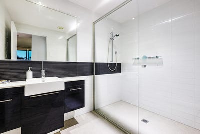/international/au/213-22-24-ben-lexcen-robina-qld-148160828/