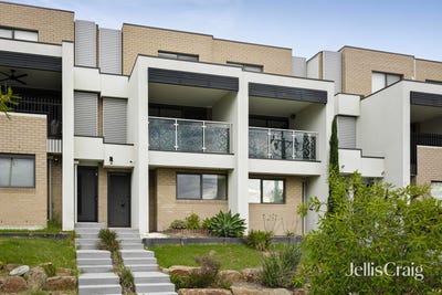 /international/au/8-65-turana-street-doncaster-vic-150710836/
