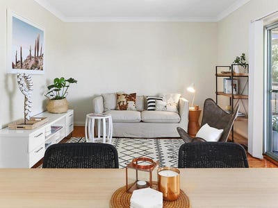 /international/au/3-50-robertson-street-coniston-nsw-151670812/