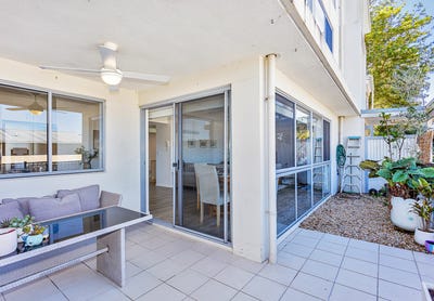 /international/au/27-1-hinterland-drive-mudgeeraba-qld-151184808/