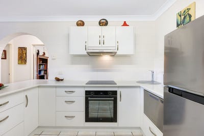/international/au/2-5-maytown-close-manoora-qld-148695692/