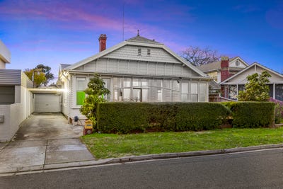 /international/au/14-dawsons-avenue-lake-wendouree-vic-148618312/
