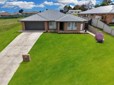 /international/au/6-giugni-place-young-nsw-152699064/