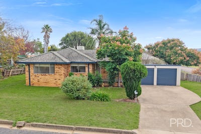 /international/au/20a-churchill-street-tamworth-nsw-151533188/