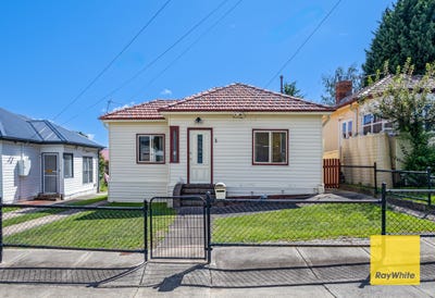 /international/au/3-bayonet-street-lithgow-nsw-150566096/
