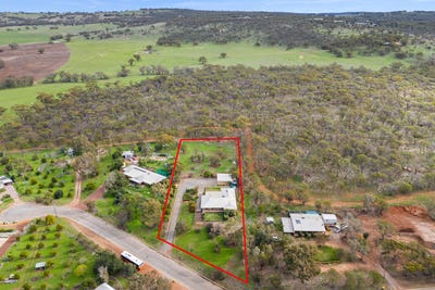 /international/au/12-purkiss-drive-northam-wa-151530392/