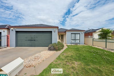 /international/au/490-etiwanda-avenue-mildura-vic-152670604/