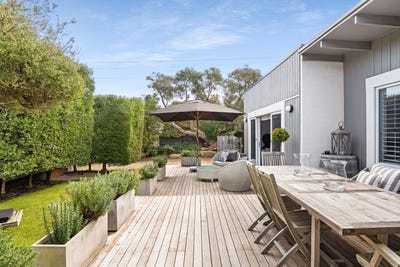 /international/au/15-st-johns-wood-road-blairgowrie-vic-148748080/?lang=en