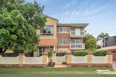 /international/au/6-2-surrey-street-nundah-qld-151505484/