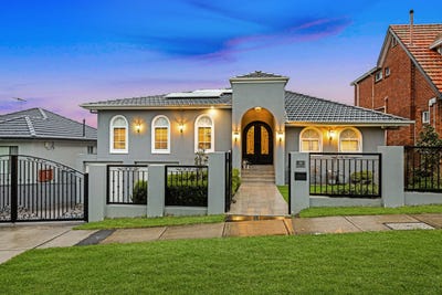 /international/au/10-noble-avenue-punchbowl-nsw-148384480/