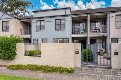 /international/au/133-victoria-street-adamstown-nsw-148553668/?lang=id