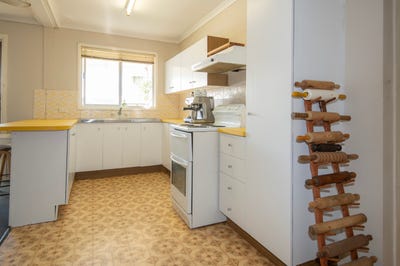 /international/au/36-warren-street-goovigen-qld-150824972/